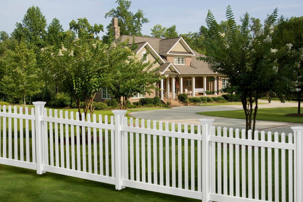 Choosing The Best Garden Fence Panel: A Comprehensive Guide 3 This classic white picket fence is made from PVC, also known as polyvinyl chloride or vinyl.