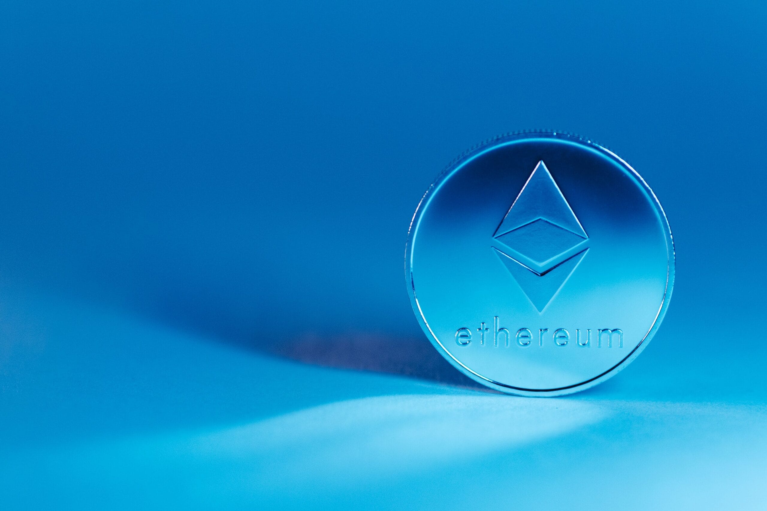Ethereum Micro-Trading: Can You Bank Gas Fees? 3 Close‑up of a smartphone showing a high gas price alert on an Ethereum wallet app