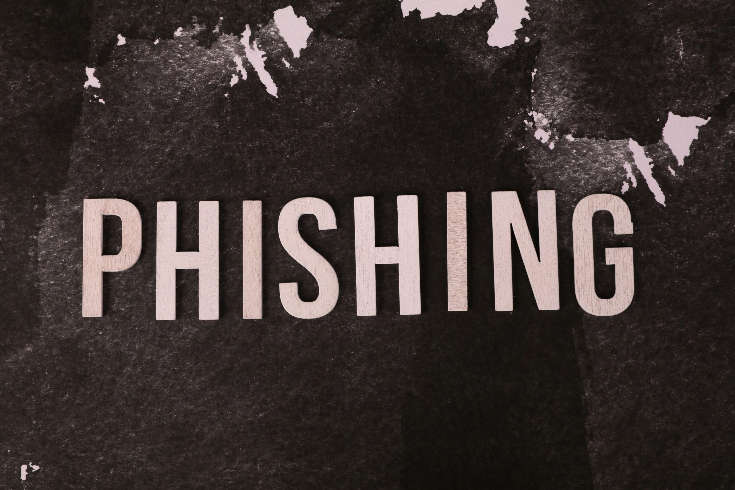 Where to Sell Old Electronics for Cash: Best Places & Tips 5 screenshot of a fraudulent shipping email warning